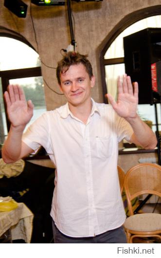 Вот так гуляют в Алматы на свадьбе ! Это с моей =)