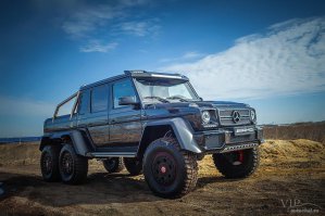 у нас в Челябе вот этот монстр ездит