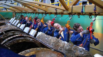 Белоснежка и Шесть гномов... А вообще очень интересно.