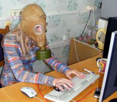 Когда окно открыть еще холодно, а в зимних ботинках уже жарко