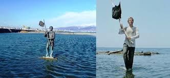 Помните сцену, где Миронов дает пинка идущему по воде мальчику, который нагнулся за удочкой? Эту роль исполнял сын Никулина. Эта сцена долго не получалась — мальчик падал в воду раньше, чем Миронов успевал замахнуться ногой, поэтому Гайдай уверил мальчишку, что Миронов просто пройдет мимо. Успокоенный Максим наклонился за удочкой, а коварный режиссер шепнул Миронову: «Приложись хорошенько!» Дубль получился, а никулинский отпрыск и нынешний гендиректор и худрук цирка на Цветном бульваре кровно обиделся на «дядю Андрея». Эпизод попал в фильм, а звук — вырезан.
 Оба отыграли эту сцену так натурально, что на Гешино «Спасите! Помогите! Мамочка-а-а!» примчался настоящий катер со спасателями!