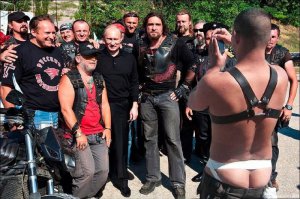 Чисто российская порода волков-жополизов.