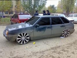 Ну и конечно машина для настоящих ценителей и знатоков шика: