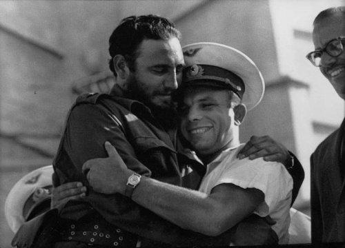 Встреча двух исторических личностей – Фиделя Кастро и Юрия Гагарина, Гавана, Куба. (1961)