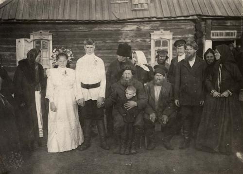 Свадьба .1 октября 1913 г. Семья Соколовых, новоселов из Тамбовской губернии.
