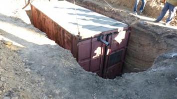 А хохлы из контейнеров утеплённые блокпосты делают