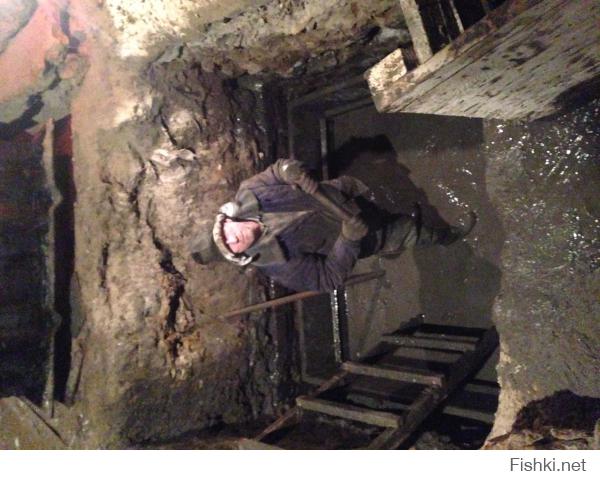 В ГАРАЖЕ ПОГРЕБ ЗАКАПЫВАЕМ