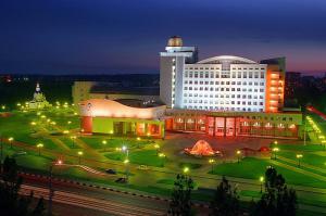 Добавим фото