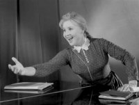 Чудесный пост! Кстати, в этом селе родилась актриса Екатерина Савинова, известная по фильму "Приходите завтра". Фильм автобиографичен и ее героиня упоминает, что она родом из Ельцовки.