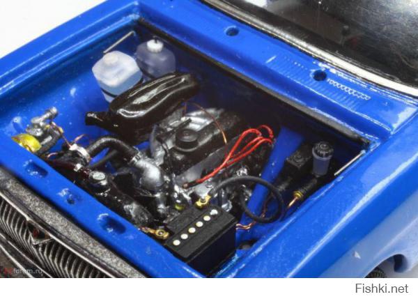 Модельки были просто супер! Вот эта автолегенда была у меня в детстве. Тогда качество проработки деталей было очень высокое, сейчас только на очень дорогих моделях встретишь что-либо подобное