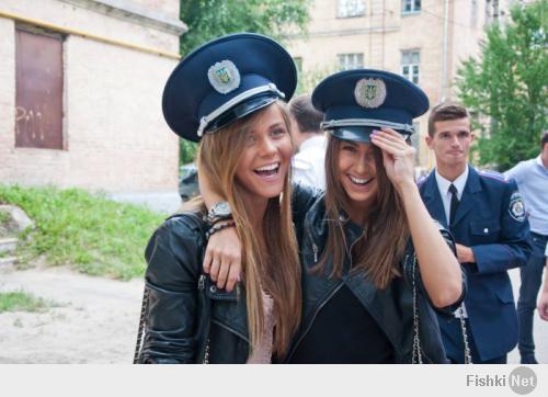 посмеялся...!))))))))