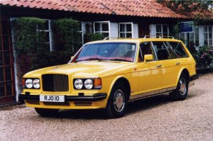 Самый крупный в мире музей советских автомобилей