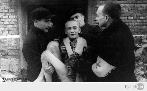 А так-же сегодня Советская Армия освободила узников концлагеря Аушвиц, к сожелению в России об этом ни произнесли не слова...