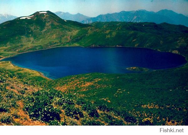 Таджикистан. 
Озеро Каракуль, озеро Сарез и Нурексое озеро.