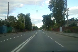 Не знаю как по России, но у меня в городе и области дороги практически все отремонтированы, весь город (Иваново) ровный. Дороги были худшие, теперь все наоборот. Полностью сделали несколько улиц с нуля, путепровод (правда не в этом году, уже года 2 как)
Вот пример одной улицы только. 
Было и стало и путепровод: