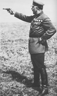 С этими подонками надо вот так разговаривать.