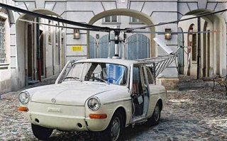 1 - ауди тт испорченная кривыми руками копиратора
2 форд фьжн... так же слегка извращённый
3 - я думаю это пародия... думаю так и есть... хохма