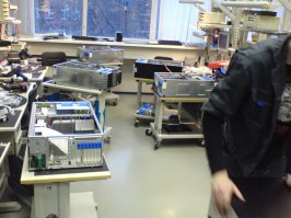 Ну я же там работал. Там была сборка.
Вот фотки с моего рабочего места.