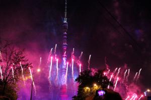 Много удивительного происходит вокруг нас постоянно. И не надо далеко ехать... Вот, например, Москва, Останкинская башня - в прошлую пятницу...