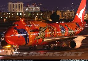 Что может быть красивого в сплошной обычной голубой окраске?

Вот тут, действительно, красиво