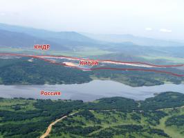 Да сколько же можно этот баян постить?

От себя добавлю стык трех границ, которого почему-то нет в посте.
На фото озеро Хасан - место Хасанский событий в 1938