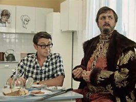 У меня тоже один был такой... крылья  сделал...Я его посадил на бочку с порохом, пущай полетает!