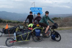 Про коляску и велоприцеп расширю и дополню :)