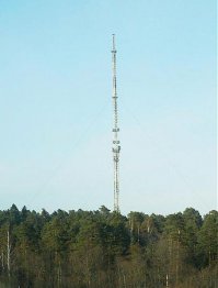 да, тоненькая она какая-то для 300 метров. для сравнения вот в моем городе (таких по всей стране куча по одному проекту) высота 250 метров.