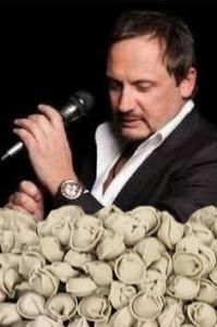 Бабушка молододец!!! Так это она Михайлову лепила!!!