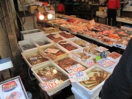 обычно там все прилично...как то так...тоже на рынке фотал