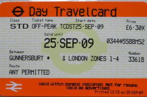 А на хрена она по 160 на такси тратит?? проездной ей обойдётся дешевле!