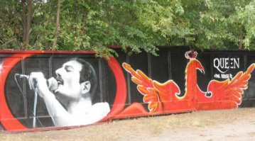 Реальные люди на граффити