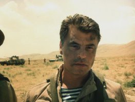 Комиссар Каттани-супер! Еще понравилась его роль в фильме "Афганский излом" и фильм "Сторож",режиссерская работа Микеле Плачидо(в этом фильме,кроме Плачидо играет и его дочь Виоланте). Удачи и успехов во всех начинаниях!