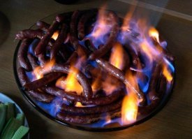 Вообще то это классика. Только мы употребляли для разогрева немного другое,да и во внутрь его же.