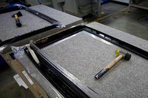 О!!! Даже телевизоры собирают при помощи молотка и какой-то матери