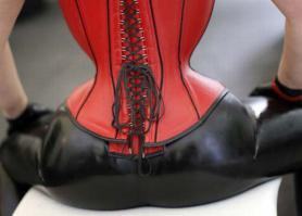 Топ 10 голливудских героинь в латексе