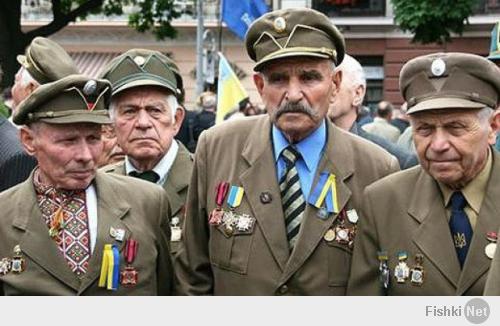Это вы про то что русский спецназ закрылся в доме профсоюзов а потом поджог себя ? Это русские прыгали по майдану? или вы про этих русских окупантов что на фото ? )  Тогда я с вами полностью согласен!