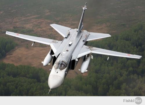 Су-24. По состоянию на июнь 2009 года, в составе ВВС РФ насчитывалось около 300 Су‑24 различных модификаций, из них 60 - в авиации ВМФ.
Размах крыла - 17,64 / 10,37 м; длина самолета - 24,53 м; высота самолета - 6,19 м; площадь крыла - 55,17 / 51,02 кв.м; масса, кг: пустого самолета - 22 320, нормальная взлетная - 36000, максимальная взлетная - 39700; тип двигателя - 2 ТРДФ НПО "Сатурн" АЛ‑21‑Ф‑3А; тяга: нефорсированная - 2х76,49 кН ( х7800 кгс); форсированная - 2х110,32 кН (2х11250 кгс); максимальная скорость, км/ч: на высоте 11000 м - 2320, на уровне моря - 1400; практическая дальность - 4270 км; боевой радиус действия - 560‑1300 км; длина разбега - 850‑900 м; длина пробега - 800‑850 м; практический потолок - 17500 м; максимальная эксплуатационная перегрузка - 6.