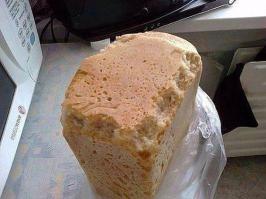 Всегда в детстве приносил такой хлеб из магазина и получал за это люлей))))