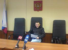 Просто "журналист", всего понемногу)))И то, когда время позволяет)