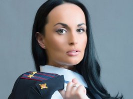 Найдут, главное сумму не большую всучили. У мужика одного вообще 25000$ из рук вырвали, когда он машину приехал покупать и бабло засветил. Нашли же, елки моталки. А "пятитысячники" часто попадаются, им бы по мелочи "работать", чтобы наверняка, ан нет. На жадности и прогорают. Ждём пост с рассказом о задержании, на тематику "Рафик чистой воды невиновный")))