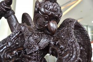 шоколадная фигурка