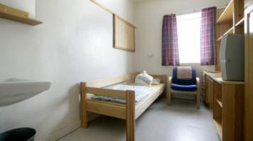 А тут для "простых смертных" в скандинавии. Много фоток не вставляю - кому интересно, может поискать. Тюрьмы потеряли свой смысл в Европе