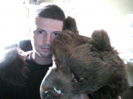 у меня тоже есть медведь. пьёт правда постоянно, поэтому выглядит плохо