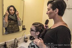 Почему-то в голову упорно лезет слово "шахидка"...