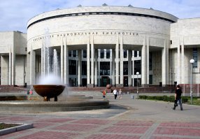 я в студенчестве в эту ходил.