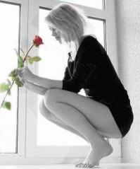 Иногда сочетание ч/б и цвета тоже неплохо получается, например вот: