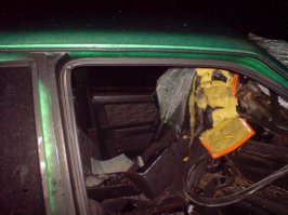 И не такое бывает))
Я лет пять назад тоже отбойник словил, только у меня подушек не было... И тоже отделался лёгким испугом ;)