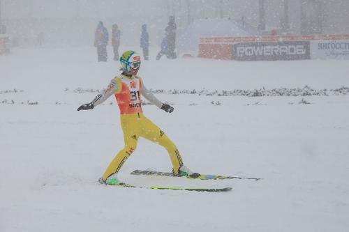 На Поляне зимой всегда снег. Вот февральское фото Михаила Смагина с Кубка мира по лыжному двоеборью, которое в Сочи проводили: