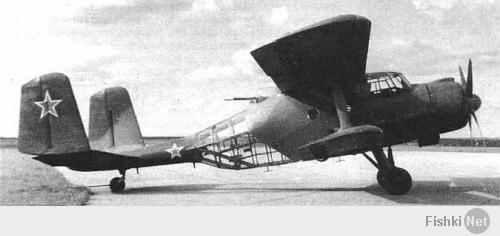 Ан-2Ф
Возможность боевого применения Ан-2 рассматривалась еще при его создании. В апреле 1947 г. ОКБ-153 (сейчас АНТК им.О.К.Антонова) приступило к разработке на базе своего первенца специального трехместного самолета, предназначенного для ведения ночной разведки и корректировки артогня. 
Машина, получившая обозначение «Ф» («Федя»), была во многом аналогична базовой модели. Серьезные изменения претерпели только хвостовое оперение и фюзеляж, начиная от десятого шпангоута. В этом месте находилась кабина наблюдателя, представлявшая собой полностью остекленную ферменную конструкцию. Продольные силовые элементы фермы сходились к тонкой конической хвостовой балке. К ней крепился стабилизатор с разнесенными килями и неубирающееся хвостовое колесо. Для отражения атак истребителей с задней полусферы за верхним крылом установили турельную установку ВЭУ-1 с 20-мм пушкой БД-20Э. Рабочие места экипажа и двигатель защищались броней (ее общая масса - 250 кг). Предполагалось, что самолет может использоваться в качестве ночного бомбардировщика, для чего его оснастили еще одной 20-мм пушкой (в правой нижней плоскости), четырьмя подкрыльевыми держателями для 100-кг бомб, а также двумя кассетами в фюзеляже для вертикальной подвески шести 50-кг бомб.